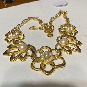 Marvella vintage faux pearl floral necklace gold tone linking flowers
